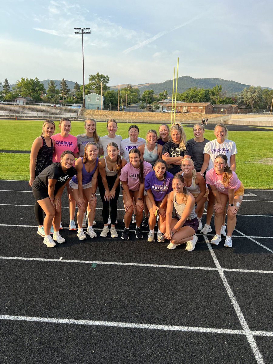 CCSaintsVB's tweet photo. Great morning to run a timed mile🏃🏽‍♀️💨 https://t.co/BCNoDx5Wvl