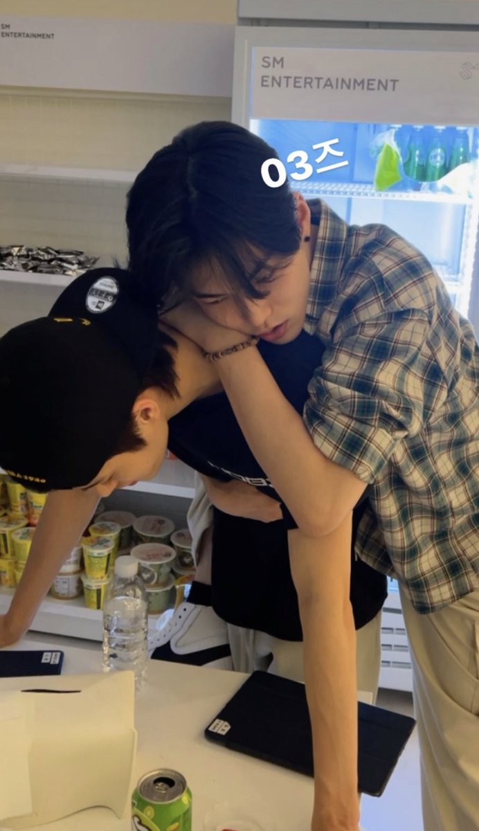 riizecore's tweet photo. babies 🥺 https://t.co/qii6tnLOpM