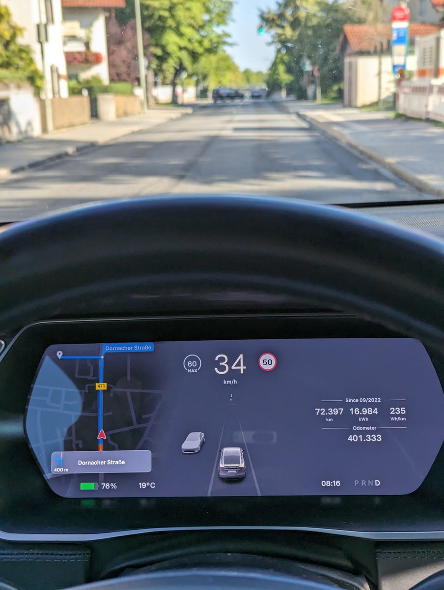 TheKikoKK's tweet photo. @MartinViecha @SawyerMerritt @bobbyllew 150,000 miles? 🥱 That’s cute. My Model X done more than 250,000 miles without breaking a sweat. And it has a built-in karaoke machine. #TeslaFlex https://t.co/d0AxNvg0Jj