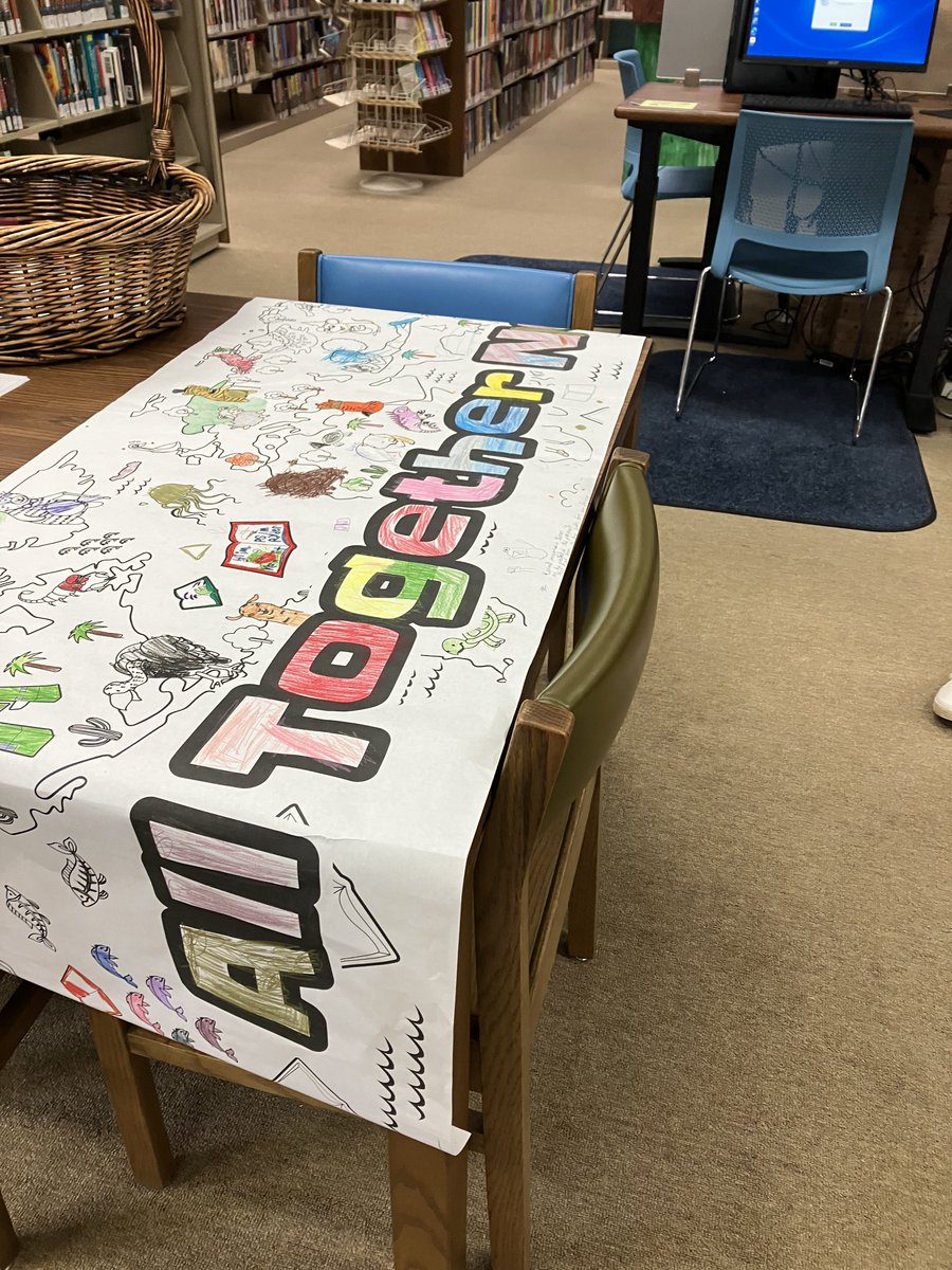 MSLibraryComm's tweet photo. #MLCOnTheMove! Ruth recently visited the Poplarville Public Library, part of the Pearl River County Library System. They're decked out for this year's #SLP theme: #AllTogetherNow. Looking good, Poplarville! 👍 #MSLibraries #LibraryLife https://t.co/KHietQt5hd