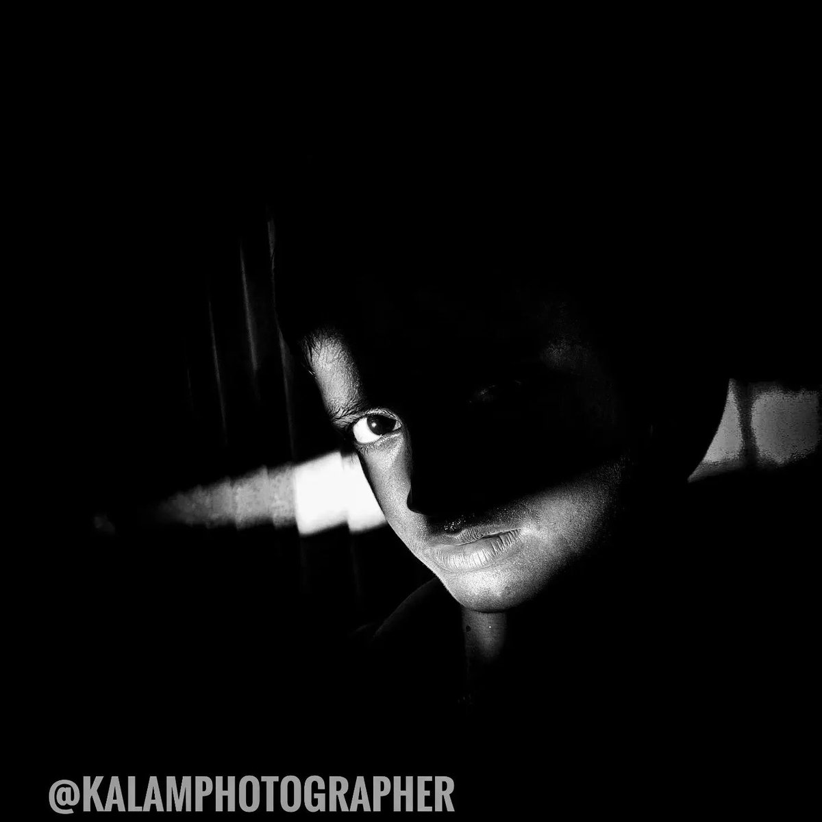 #Rohingya
#Portraitboy
#Photographer
#Refugeecamp
#Kutupalnog
#Ukhiya
#Cox's Bazar
#Bangladesh 
@kalamphotographer