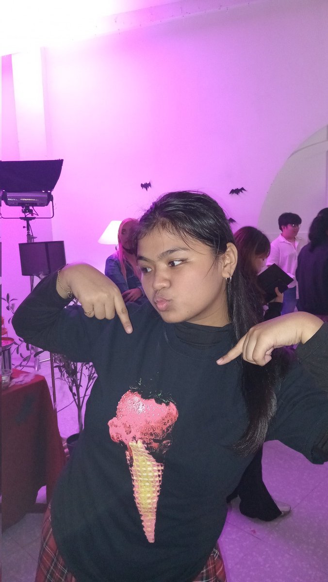 Lunacretes's tweet photo. #ORVampFireNight AY NAKALIMUTAN KO YUNG HASHTAG SORRY ANYWAYS THANK YOU HERES MORE PICTURES HAHSFHHS https://t.co/ReF8YaRYZZ