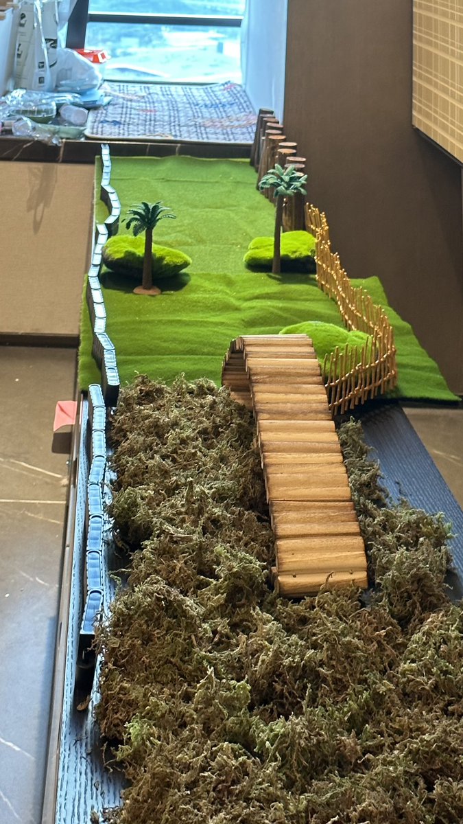 Building out the first area in a course for our 4 hedgehog 🤍🏁🌱
The first event will be time trials (speedruns), fastest completion wins‼️

Wagering site ✅
Racing track 🏁
First race stream 🔜
$SONIC