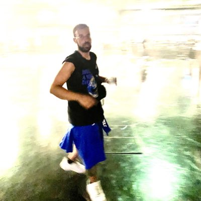 JeSuisDeca's tweet photo. #NuovaFotoProfilo https://t.co/PinUYfhsTB