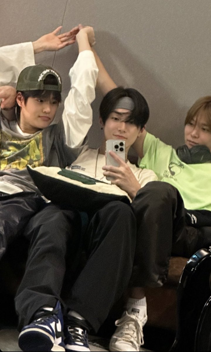 [ 📸 ] Lu asik gua asik, lu usik gua asik 😁🤙🏻