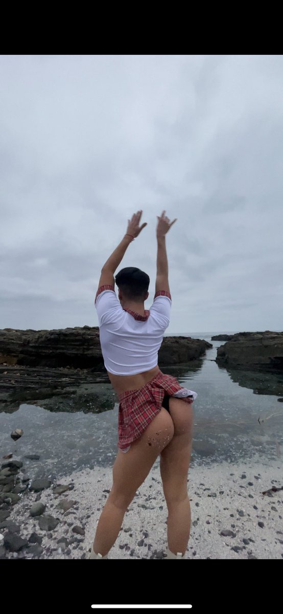 felipeloinn's tweet photo. Me puse a jugar en la playa 🤭🙈📸🎥 #chile #gay https://t.co/XClDIVRqe2