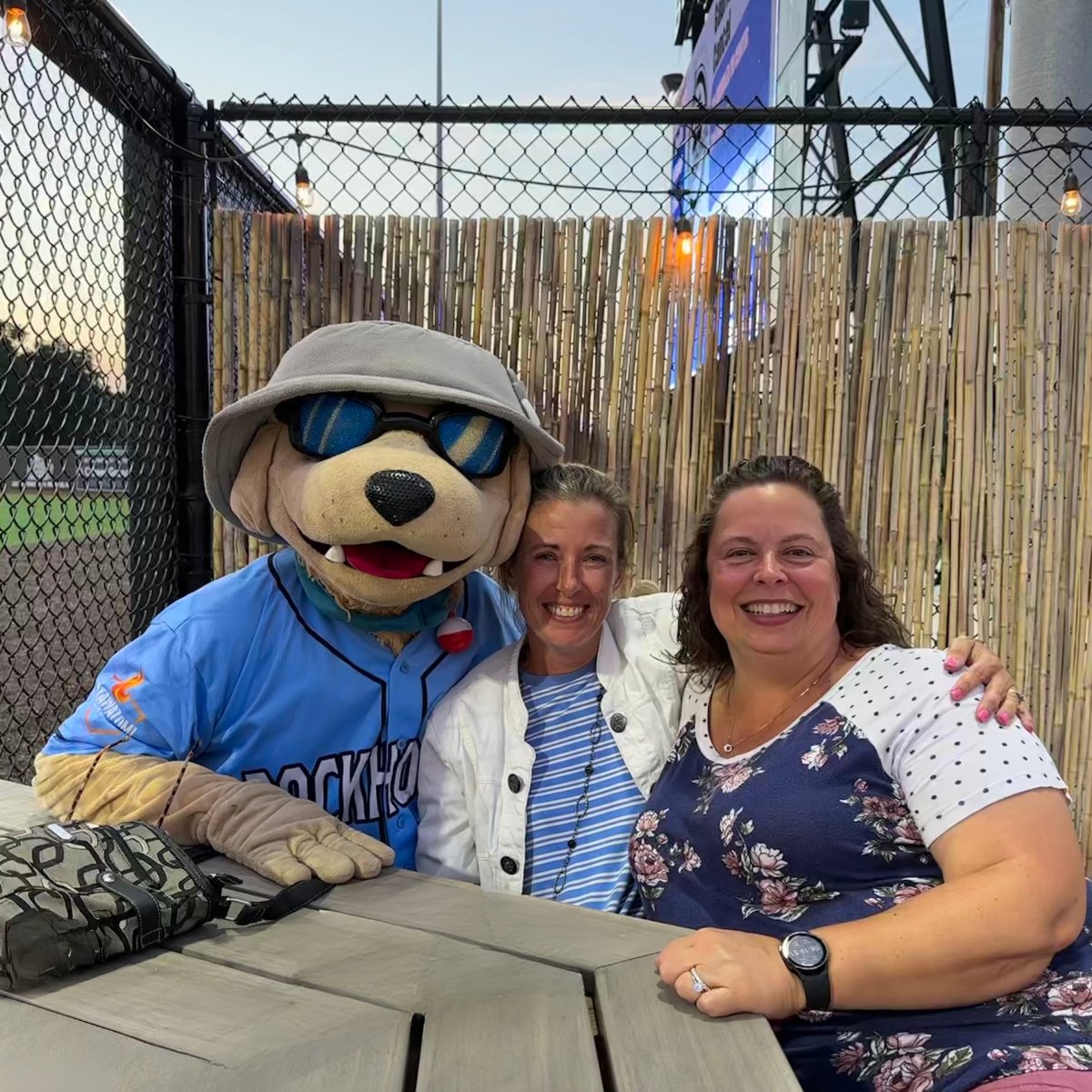 Chortekllp's tweet photo. We had a lot of fun at the Lake Country DockHounds game last night. Thanks to our incredible client Bubble's Foam Farm, for the invitation! We are truly grateful for the opportunity to strengthen our professional relationships while enjoying our local team and good company. ⚾ https://t.co/Fw7Jyo0jYT
