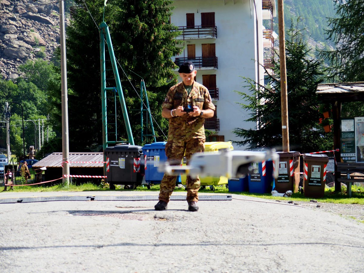 corpomilitare's tweet photo. Il personale del #OrdinediMalta_CorpoMilitare ha fornito supporto al 3° Reggimento Alpini della Brigata Taurinense che ha condotto un addestramento al movimento in montagna presso le Valli di Lanzo. https://t.co/O5rHqEWf5K