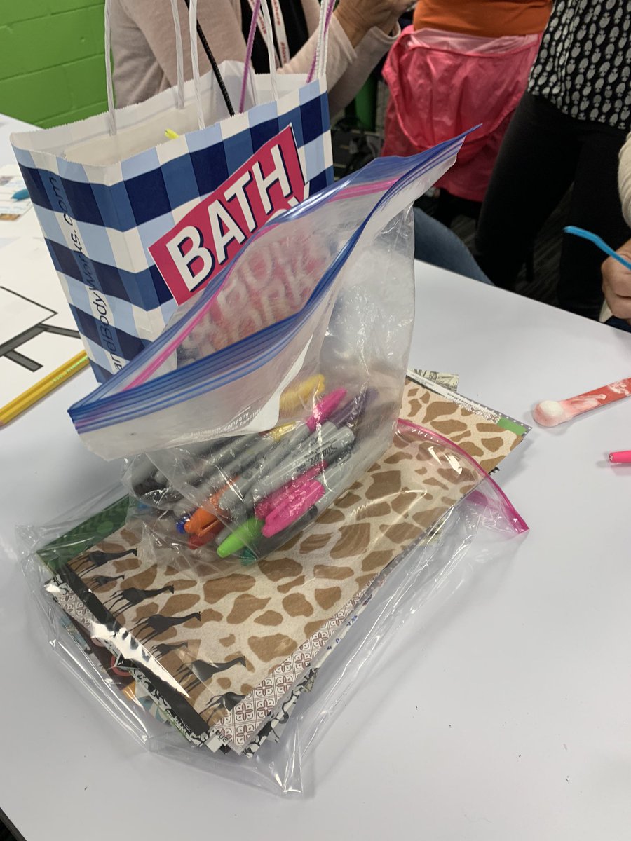 RedavidDeb's tweet image. Great session with Meg on integrating art into our Target classrooms! Lots of great ideas! Thank you! @CobbAlp @VaughanRockets #lovetothinkhere #SOARon