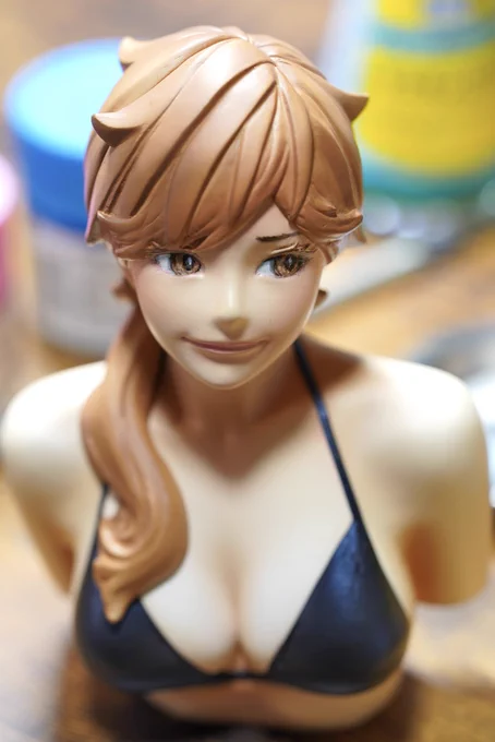 漫画『快感チェンジ』の真琴ちゃん1/6フィギュア商業化良いんじゃないですかね!という企業様がいらしたらぜひ真琴ちゃんまでご連絡ください。後ろには岸見栄子も控えております。 