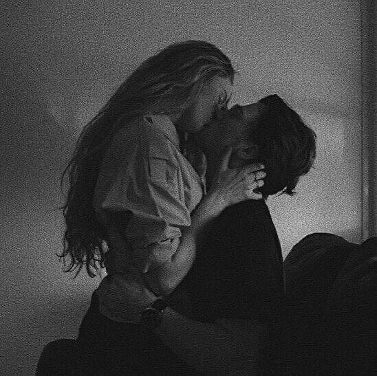 Paradoxpoet11's tweet photo. Your strength
in tenderness..
you are the relief
to my unrest
the calm to my upset
in your tone of voice
in the words that heal me..
you are ever my love..my sanctuary...

~cf https://t.co/lRTjncoPhD