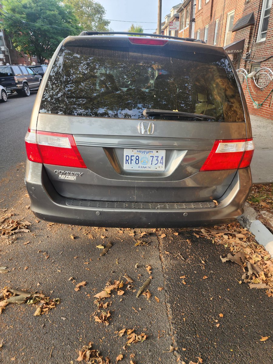 NittyRegulator's tweet photo. Bogus plates expired inspection sticker and flat tires. On the corner of E 57th st and Lenox rd. @NYCSanitation @NYPD67Pct @nycdot @nyc311. This is an on going situation. https://t.co/uygLFS7cH3