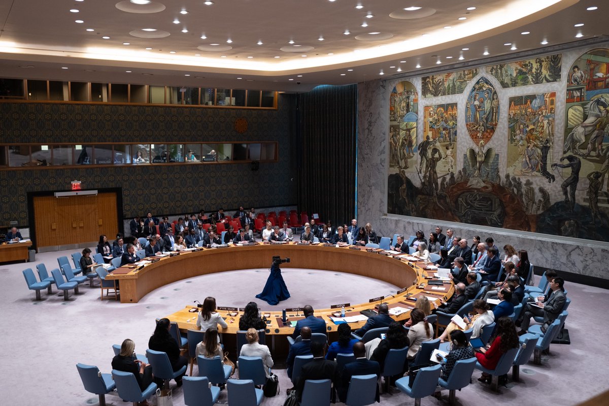 SecBlinken's tweet photo. As I said to the @UN Security Council, hunger and conflict are inextricably linked. We must stop the weaponization of hunger, beginning with Russia’s war of aggression against Ukraine and its assault on the global food system. Failure to act now will have dire consequences. https://t.co/7P2DZVUzIL