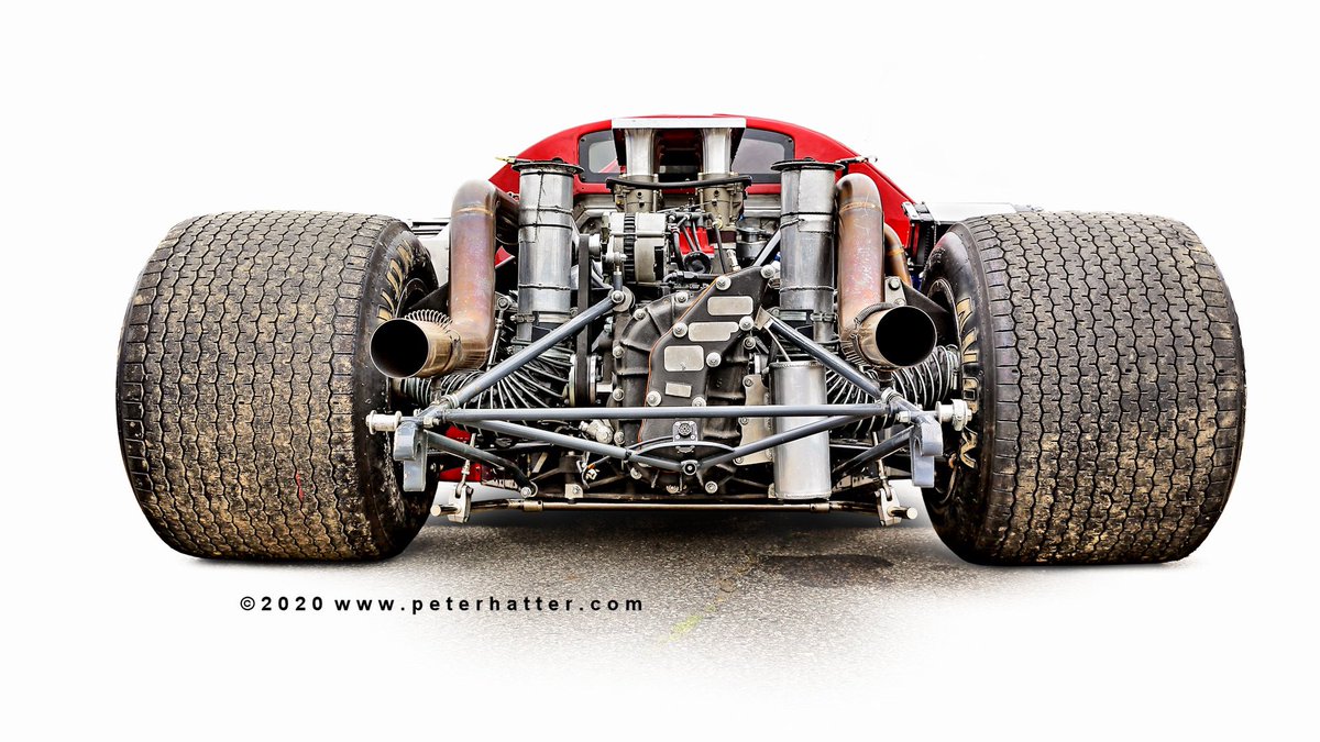 peterhatter's tweet photo. @PaulCowland_ @JDHTCollection @Jaguar The hot end of a Lola T70 without the engine cover. https://t.co/DmvPKgW2Oo
