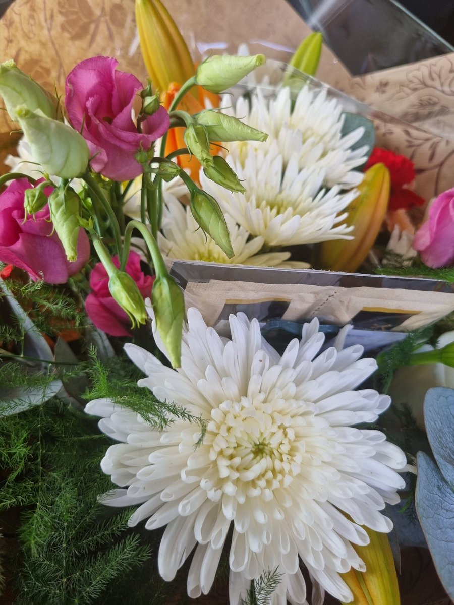 revluizlima's tweet photo. Last funeral service @christchurchworksop and @stlukeschurch_  of a wonderful lady who walked with Jesus all her life.

Still, people found time to show their love and kindness. As we say goodbye to the area.
Thank you so much:
@kazshooter 
@hopkinsonsworksop https://t.co/PjypSobzJD