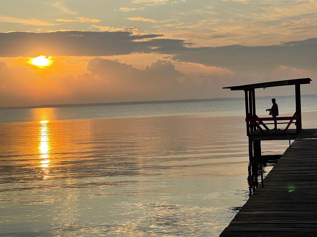 Marshall point 

Un atardecer caribeño