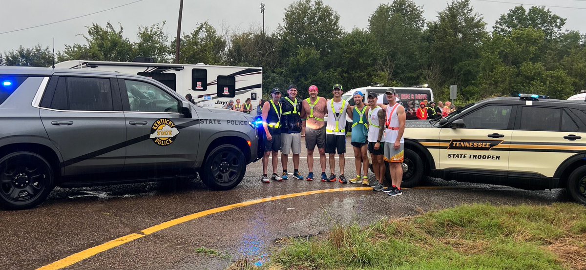 THPJackson's tweet photo. Tag you’re it @kystatepolice !!!! Keep’em safe and on to the next state! Thanks to all the runners and folks who are helping out with this event. @StJude @StJudeResearch @THPMemphis #run4thecure https://t.co/l36sP1l7ml