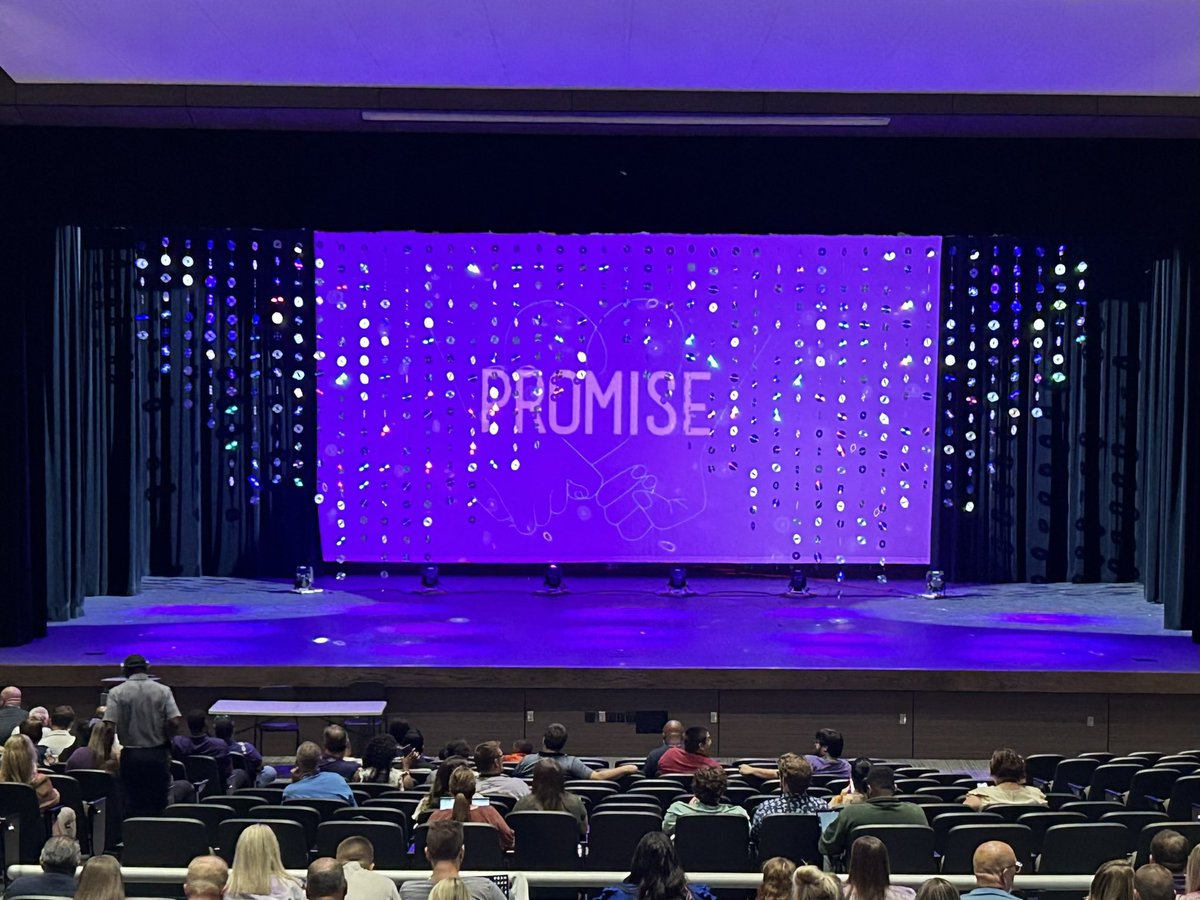 yestradaponce's tweet photo. Ready for the Klein ISD Kickoff!! #kleinfamily #REIGNCAIN #REIGNingPROMISE https://t.co/Q6kh8ey3Sd