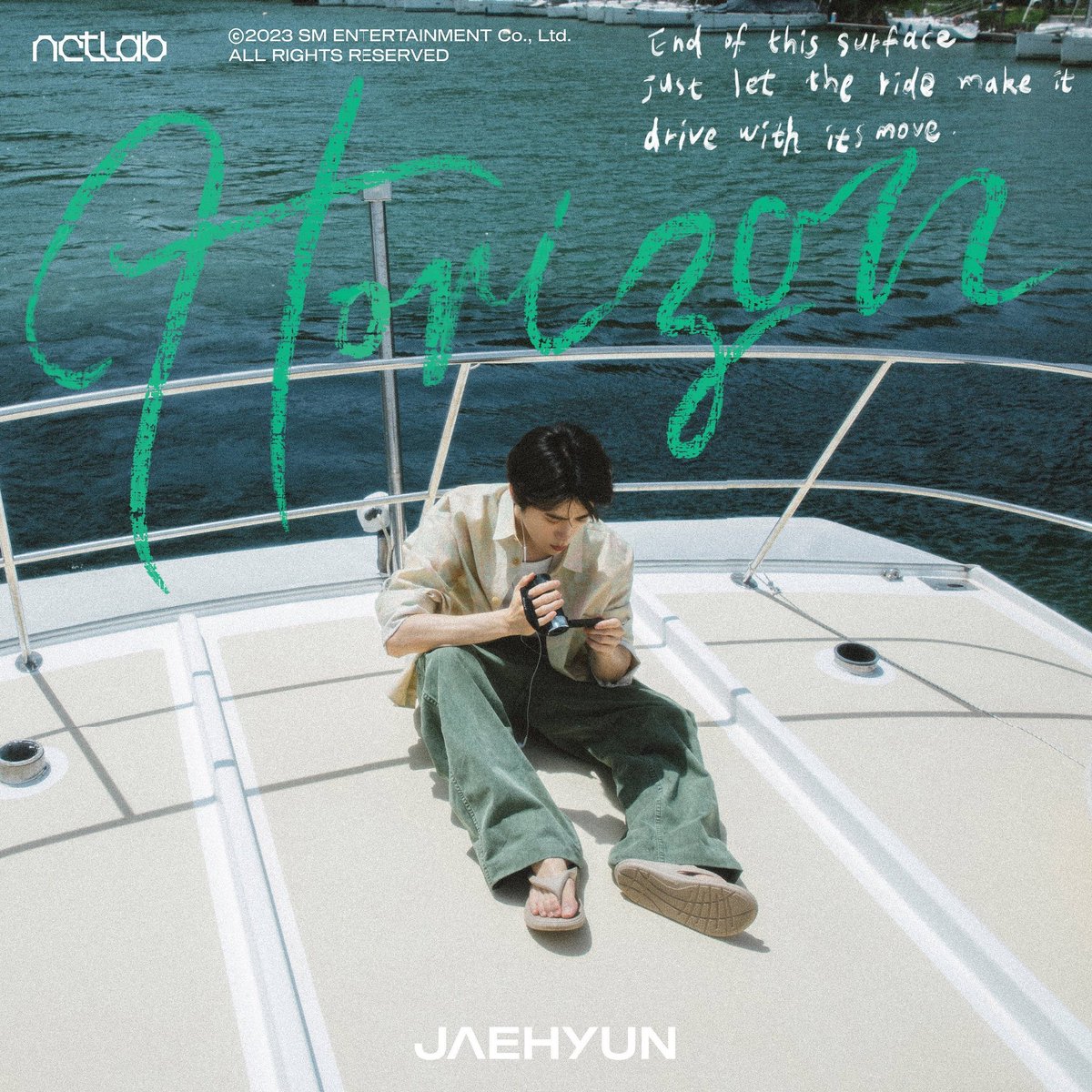 dearestyunoh's tweet photo. it's crazy how jaehyun's two solo songs in nct lab have the most aesthetically pleasing album cover. i love how it both shows jaehyun's aesthetic and creativity 🖤 so proud of my soloist! 

JAEHYUN ON THE HORIZON
#JAEHYUN_Horizon #Horizon https://t.co/eAlkJ50vm9