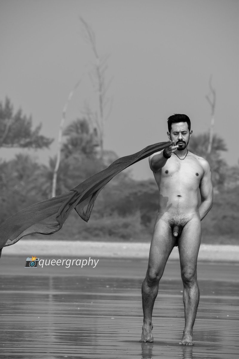 instagram.com/queer.graphy.b…

#nude #queergraphy