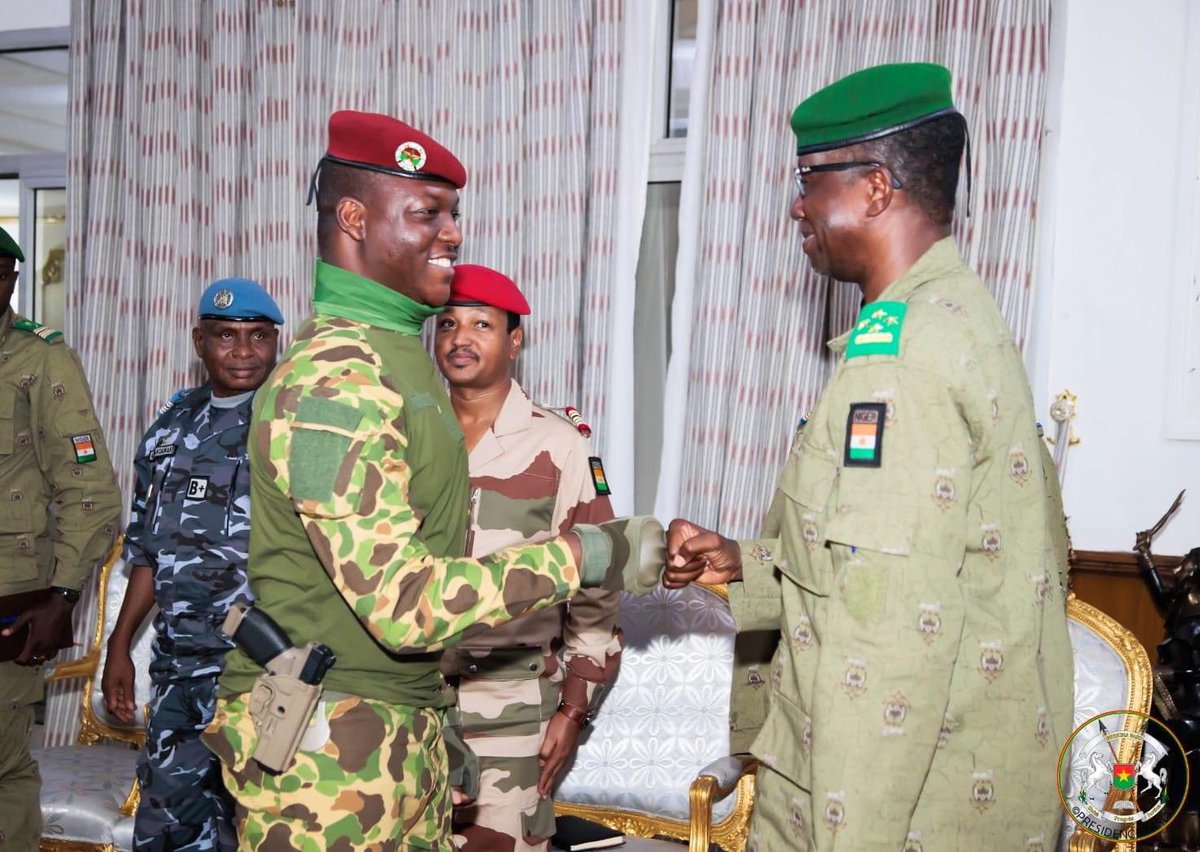 jacksonhinkle's tweet photo. Niger, Mali, and Burkina Faso just had a meeting in Mali to discuss the possibility of a "rapid deployment of WAGNER forces to the country.” 🇷🇺🇳🇪🇸🇳🇲🇱 https://t.co/eqA46sLtBm