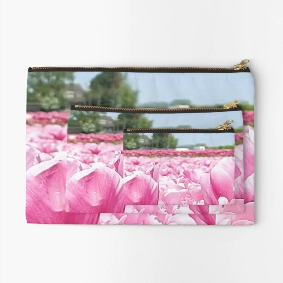 My newest #design for a convenient #ZipperPouch in three sizes at #Hajarsdeco #Redbubble redbubble.com/i/pouch/The-Tu…