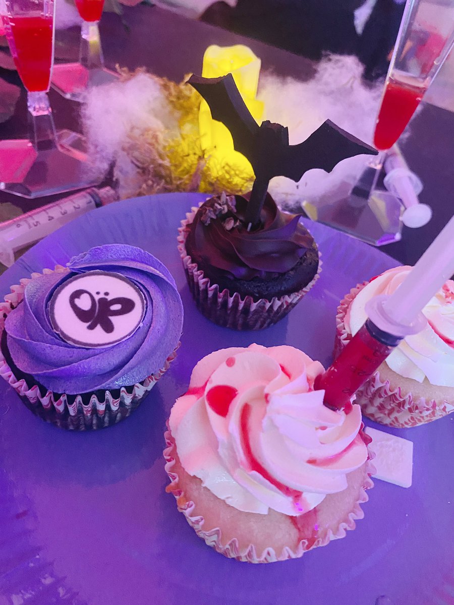 nicolepaderes's tweet photo. I bloody love all of these! @UMUSICPH really gave justice to the βVAMPIREβ theme! π©Έπ§ββοΈπ #ORVampFireNight #LiviesNight #vampireOR2 @oliviarodrigo @LiviesHQ https://t.co/gLf9RfJQAS