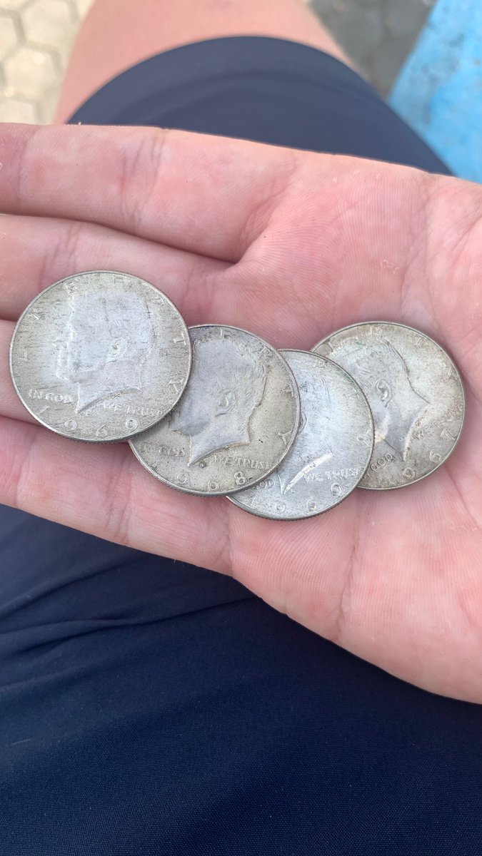 Jrgen770532's tweet photo. Four 40% silver half dollars for only 5€ (~6$)
#numismatic #numis #coincollecting https://t.co/BnSnR6QUSI