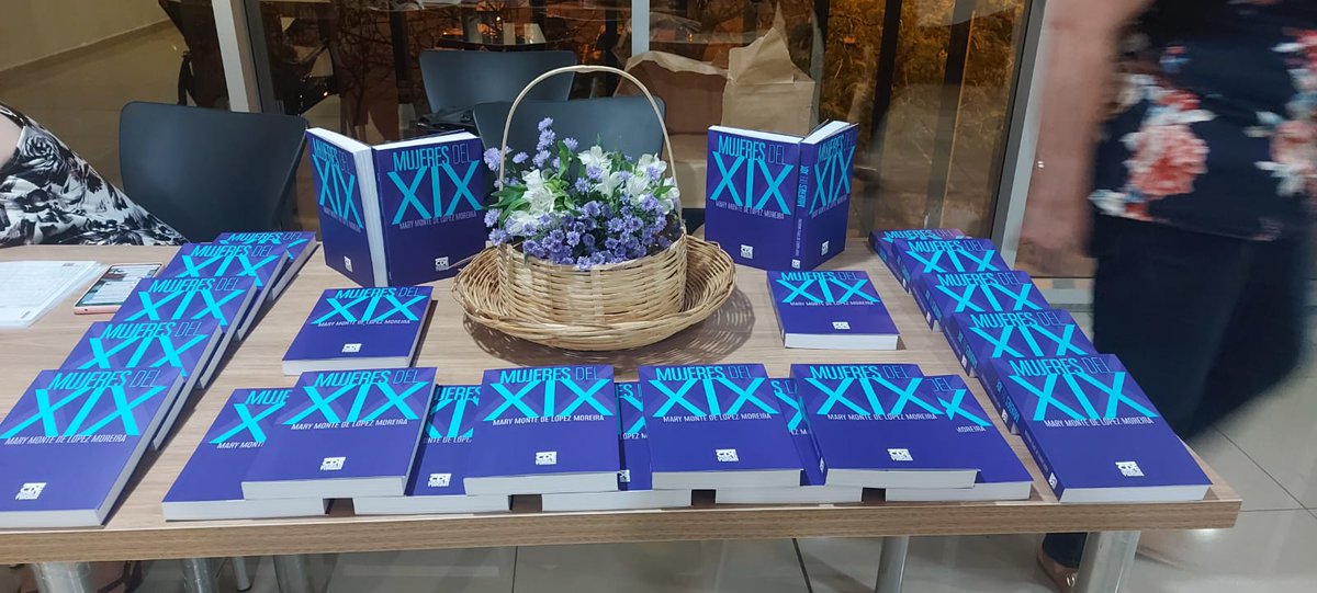 baccnpy's tweet photo. Presentación del libro de "Mujeres del XIX", autoría de Mary Monte de López Moreira.
Lanzamiento llevado a cabo en el salón auditorio de la Biblioteca del Congreso Nacional.
.
#baccnpy #BibliotecadelCongreso #comunicacionbaccnpy #baccnpy2023 https://t.co/JR45ECUEvZ
