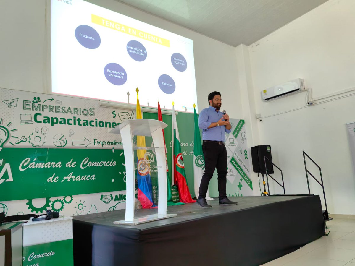 artesaniasdcol's tweet photo. 2. Evento organizado por @MincomercioCo  en apoyo con @PROCOLOMBIACO  @Bancoldex #ColombiaDestinoDePaz  #EconomiaPopular #IntegracionParaElDesarrollo https://t.co/ulJCtKXxs9