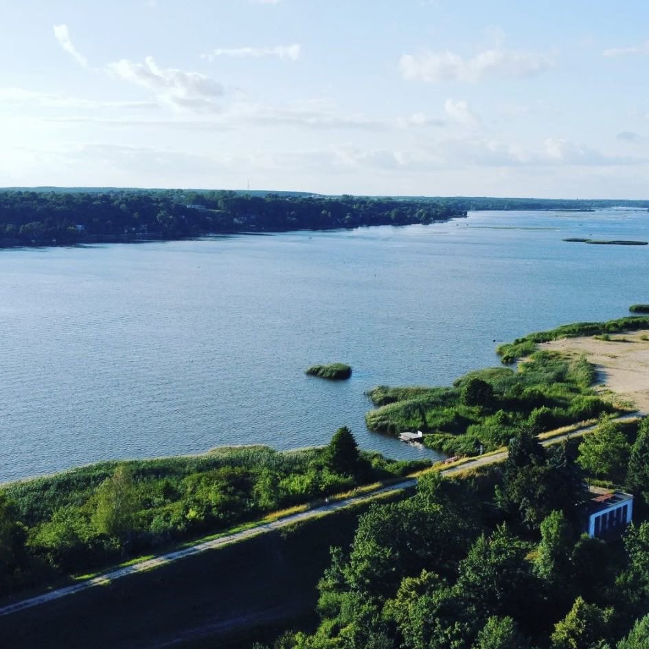 arciechow's tweet photo. Pozdrawiamy z Arciechowa nad Jeziorem Zegrzyńskim! 🏖️ #Arciechów #JezioroZegrzyńskie https://t.co/hJIqol9u0k