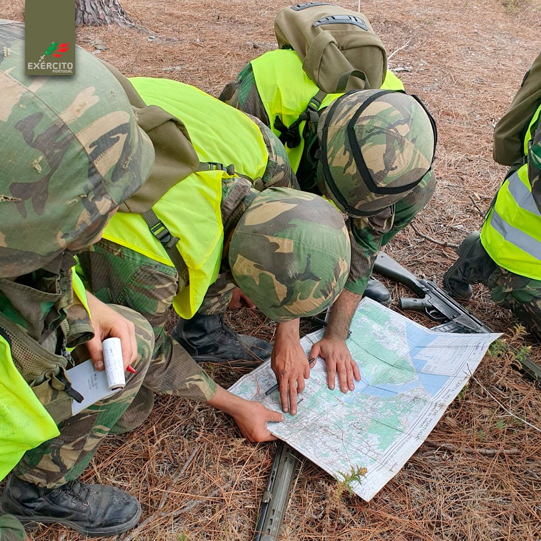 Exercito_pt's tweet photo. 1⃣.º Curso Especial de Formação de Oficiais e 1⃣.º Curso de Formação de Oficiais do Exército de 2023 realizam Exercícios Finais de Campo, na📍Escola de Sargentos do Exército.
🔗https://t.co/1ujIEYB2VM
Ao serviço dos Portugueses.
#ExércitoPortuguês #EA #ESE #CFO #CEFO @defesa_pt https://t.co/5i2XXIIGtf