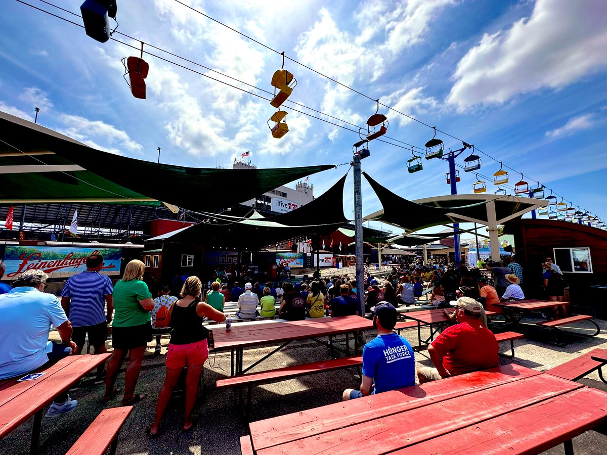 anthonystich's tweet image. Kicking off the greatest 11 days of the summer in Wisconsin at @wistatefair! 

🍺🧀🎉🎡 #WiStateFair