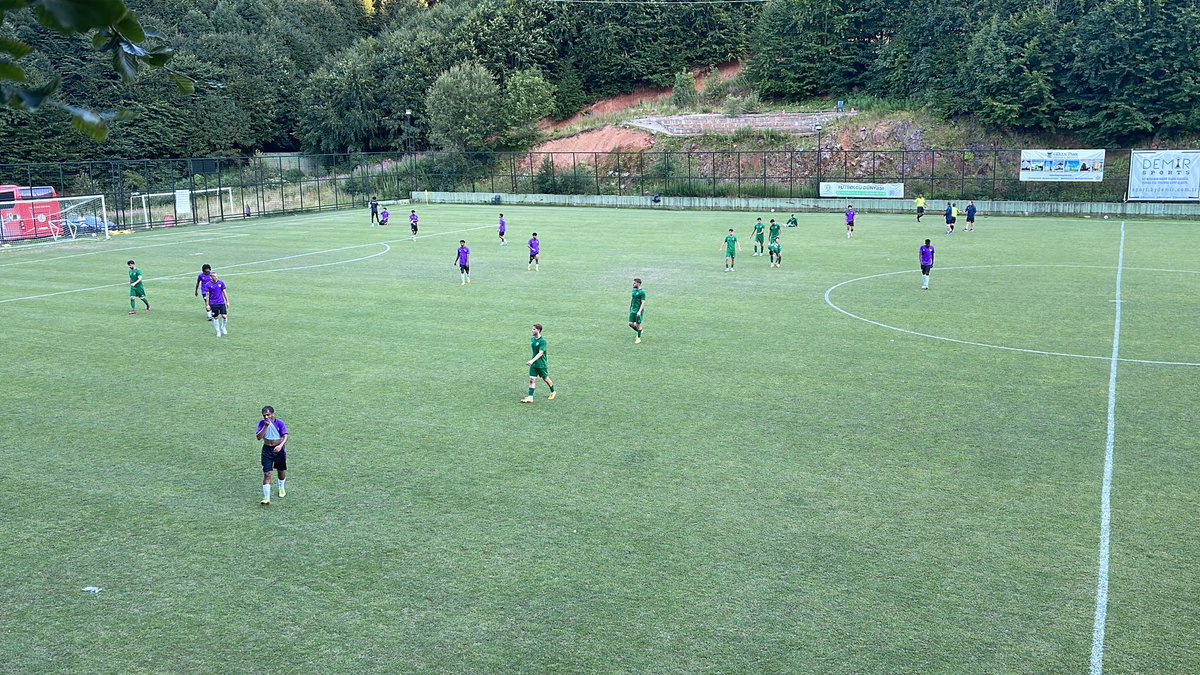 نهاية المباراة  

#البكيرية 2 &amp; 1 كيركلاري سبور التركي 
⚽️ هزاع عسيري
⚽️ رضا خرشوش

#البكيرية_في_تركيا 🇹🇷
#نادي_البكيرية