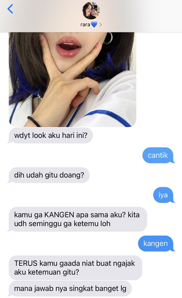 _hyuneverse's tweet photo. #camelon two tweets au

— favorite girl

rara kira dia dicuekin sam, tapi beberapa menit kemudian... https://t.co/wui4fr8DYJ