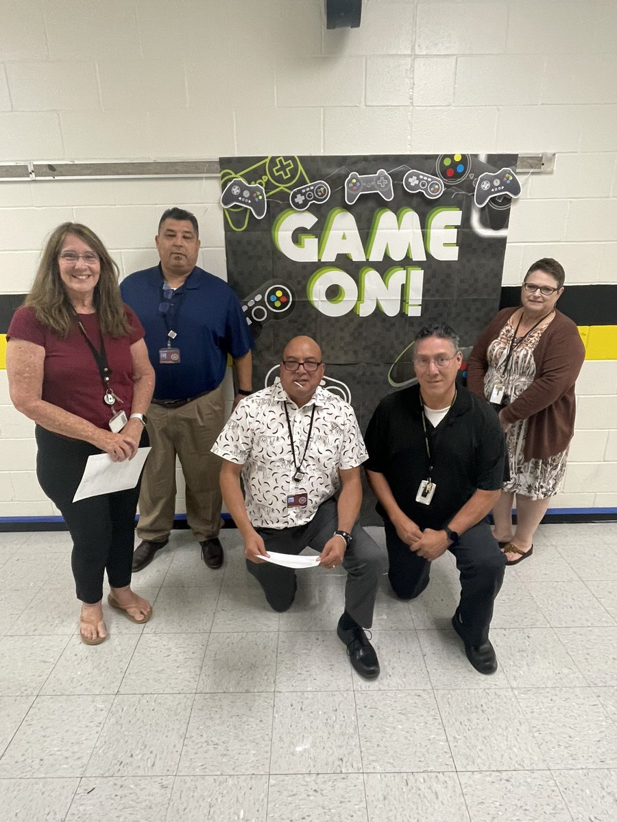 APSimpson2022's tweet photo. Scavenger hunt!

Proud to be a Viking!!!

@Brentwood_STEAM !
@EISDofSA 
#GoBigGoEdgewood 
#ThinkPlayWinEISD
#EdgewoodProud
#VikingStrong https://t.co/phZpYnFJXX