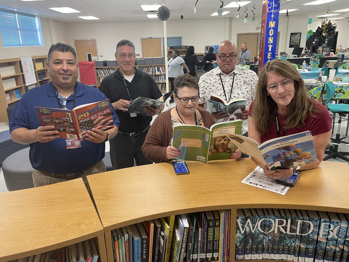 APSimpson2022's tweet photo. Scavenger hunt!

Proud to be a Viking!!!

@Brentwood_STEAM !
@EISDofSA 
#GoBigGoEdgewood 
#ThinkPlayWinEISD
#EdgewoodProud
#VikingStrong https://t.co/phZpYnFJXX