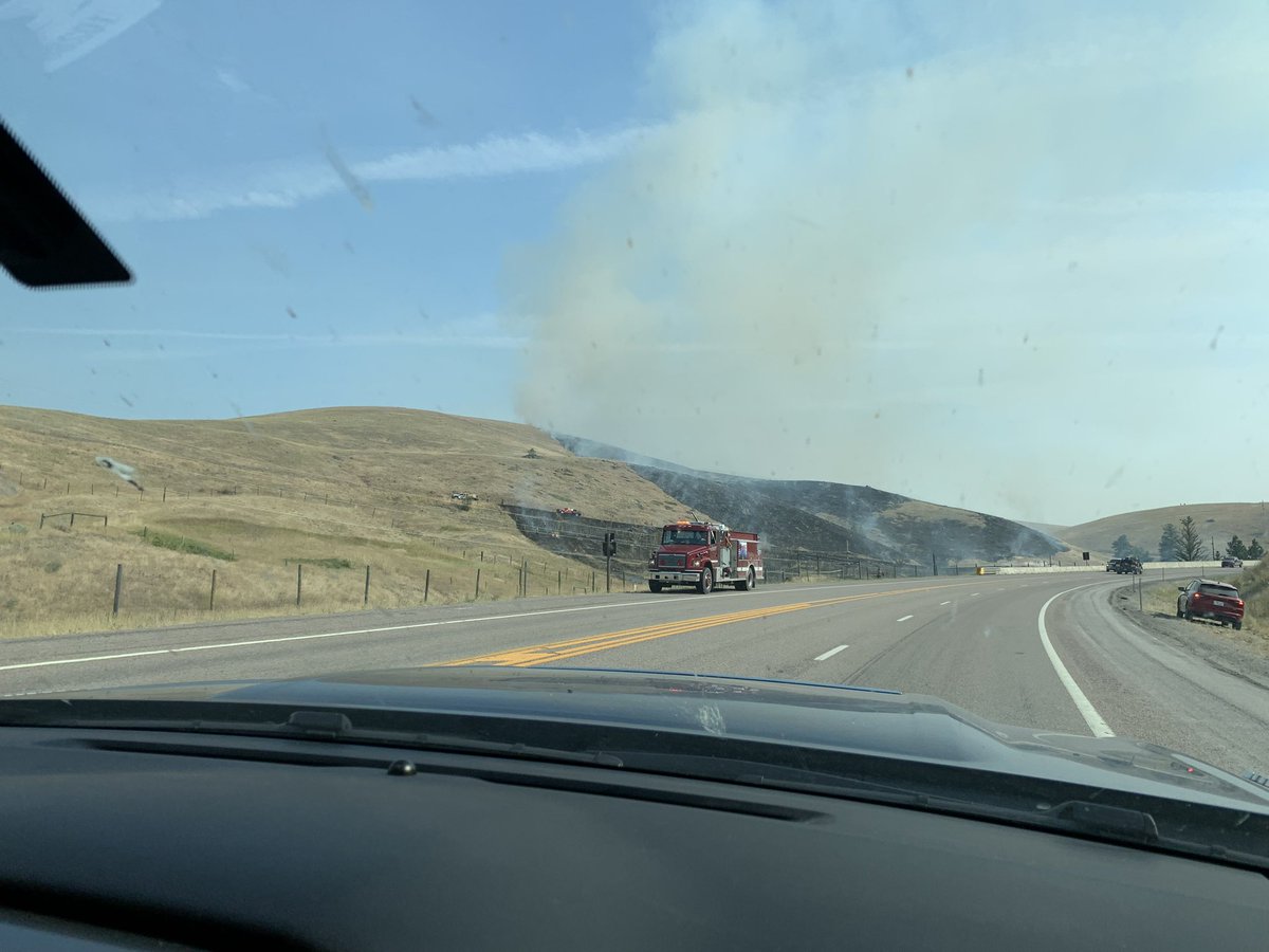 lakreis's tweet photo. #fire on the #bisonrange just past #ravalli this morning. #mtwx https://t.co/pJzBV7NDkT