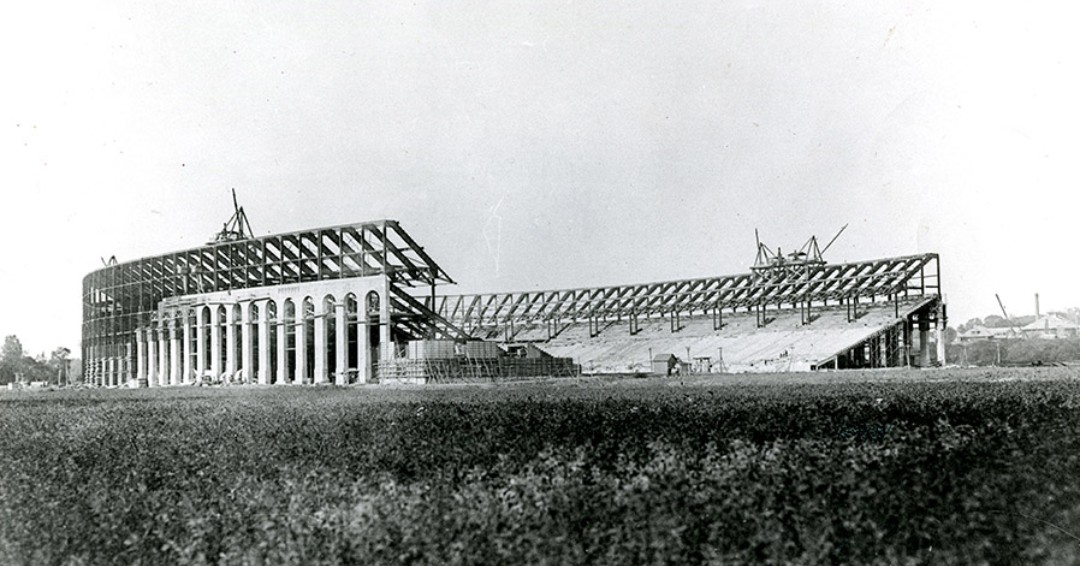 BuckeyeHistory's tweet photo. #OTDatOSU, 1921: The ground is officially broken, signaling the start of construction of Howard D. Smith's magnum opus—Ohio Stadium. Now a national landmark and over a century old, The Shoe is an icon for Buckeyes everywhere. 🏈 🌰 ⭕ https://t.co/Mw5z9eSuFS