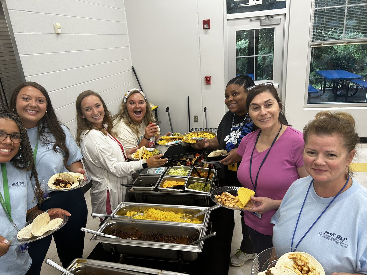 Thank you to GCSD FANS for providing a wonderful meal for our CES staff. #allincherrydale #enjoyyourjourney #writeyourstory <a href="/drjohnso2/">Debra Johnson</a> <a href="/mcclureimpact15/">Dr. Hunter McClure</a>