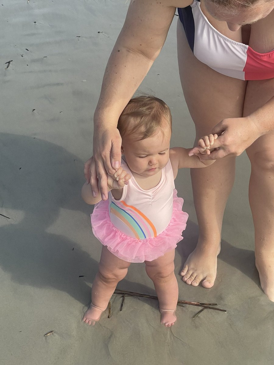 So fun taking Harper to the beach I used to go to every summer growing up! ☀️#hiltonheadisland