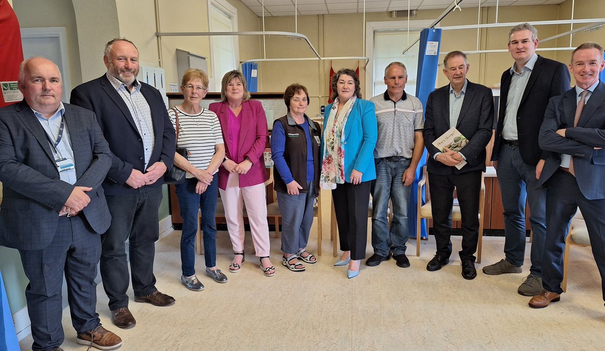 StaffNewsWNW's tweet photo. Delighted to have @MaryButlerTD  @eamonocuiv @SeanKyneGalway @EileenMannion1 &amp; Cllr Gerry King visit Clifden District Hospital &amp; meet with Friends of Fatima Hospital, @FORUMConnemara &amp; @CHO2west https://t.co/2QxayZsZgz