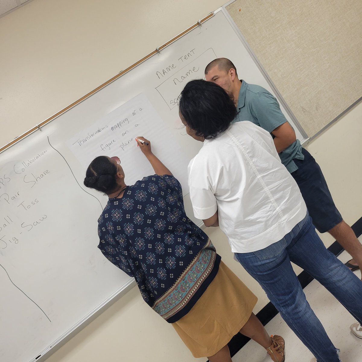 LuzRuiz21's tweet image. Secondary math educators getting ready to present their lesson internalization.
#oneFortWorth #joy4Math
@CharlieGarciaFW @lopez
@FWISDPLI @JonesLowanna @StephaniePoeFW