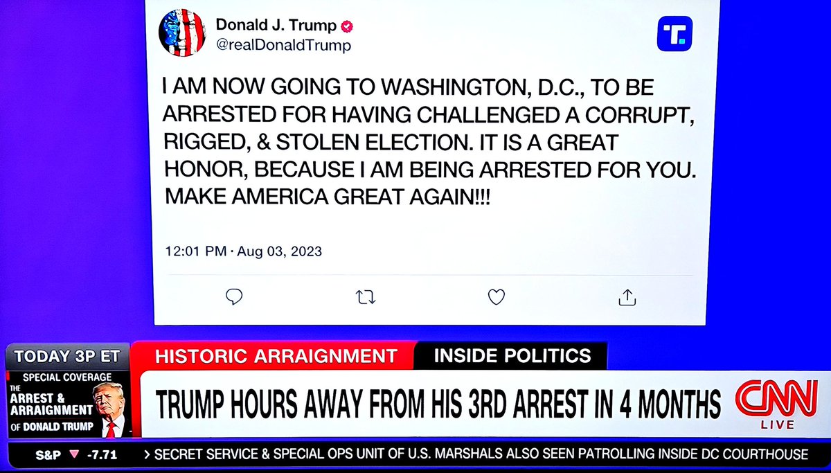 A 'great honor'? 

You're being arrested for me? 

What kind of cult brainwashing do you have to go through to buy into this abject bullshit. 

This is just another Walk of Shame moment for the Criminal King of the Traitorous Imbeciles. 

#TrumpArraignmentDay 
#TrumpArrest