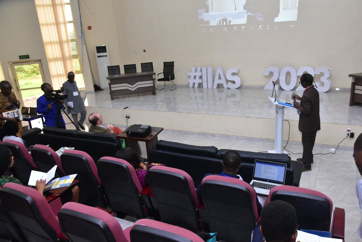 ifeias's tweet photo. The final session with Prof. David Ogungbile on manuscript writing.
#IIAS2023 #AdvancingAfrica https://t.co/Et04Vwaw7A