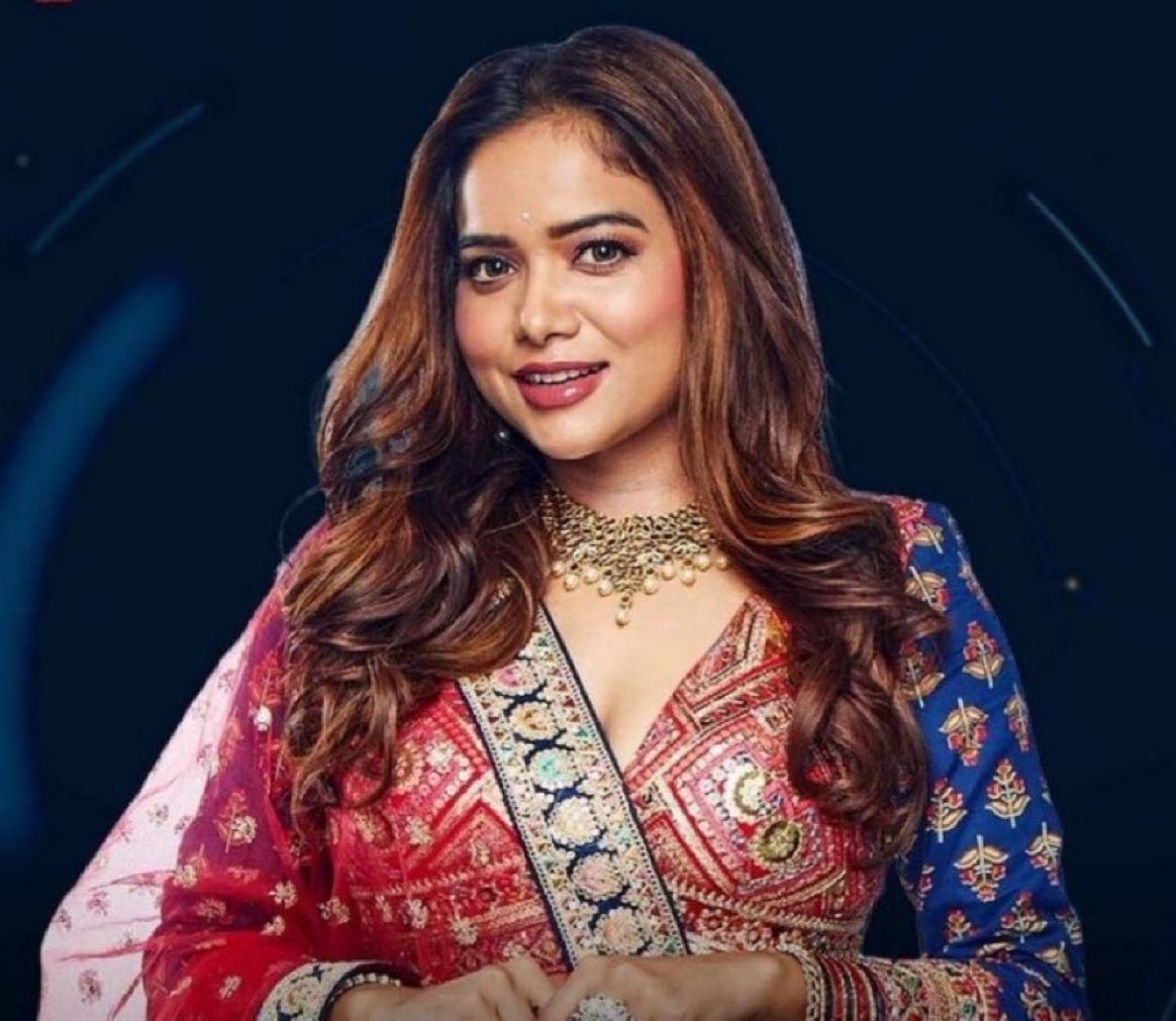 _biggbossfc's tweet photo. Week 7 popularity Contest
Results on Sunday 

Retweet, Like &amp; Comment if you support #ManishaRani in BBOTT2

Retweet🔃 100 points
Like❤️ 50 points
Comment💬 10 points

Check our TL to support your favrt

#BiggBossOTT2 #BBOTT2 https://t.co/UGWGTaPYj5