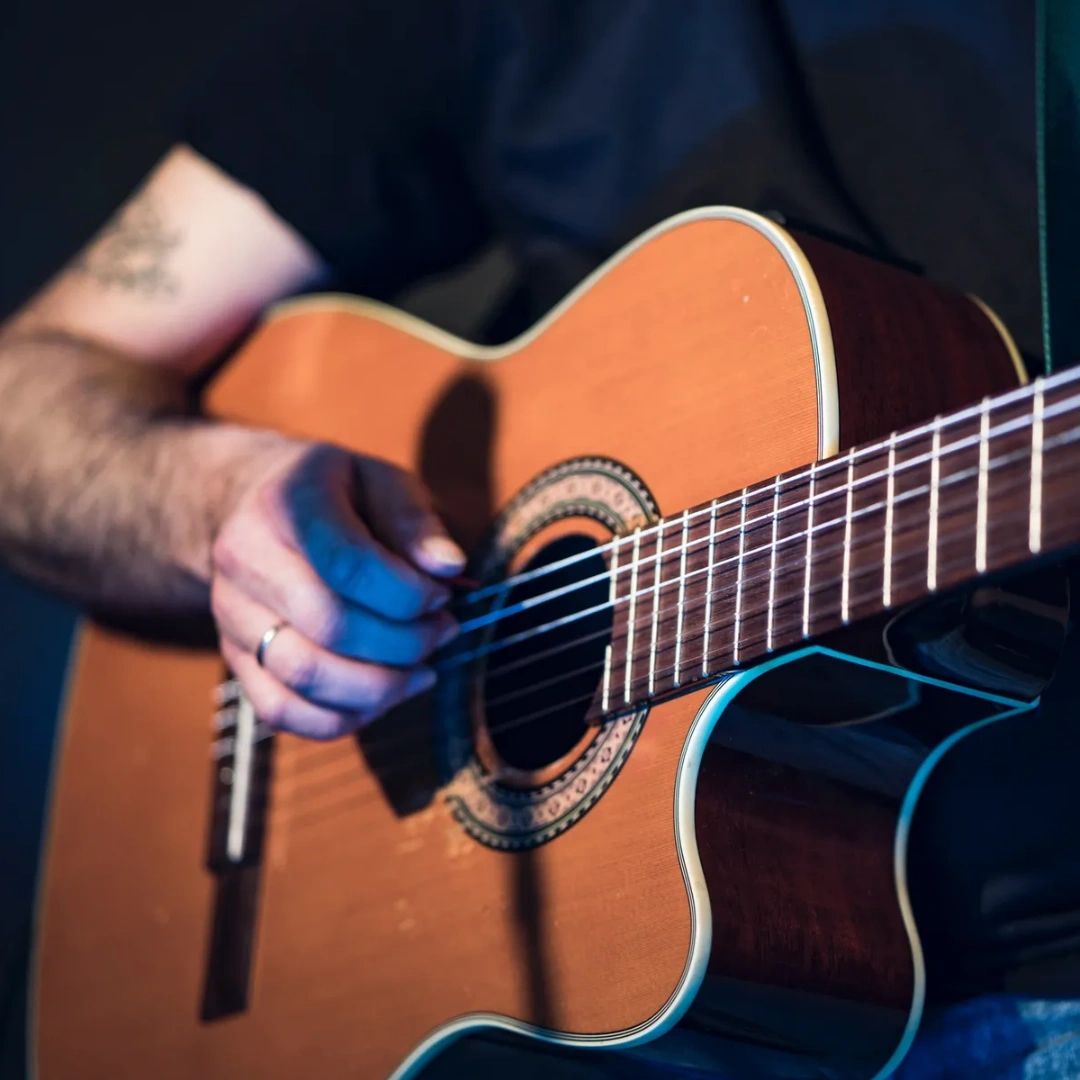 PHWinery's tweet photo. We host live music on the 1st and 3rd of every month! Take a look at who is playing here tonight by visiting our website. 🎵

https://t.co/jyKcF2xM7P https://t.co/PB9zUXzzJb