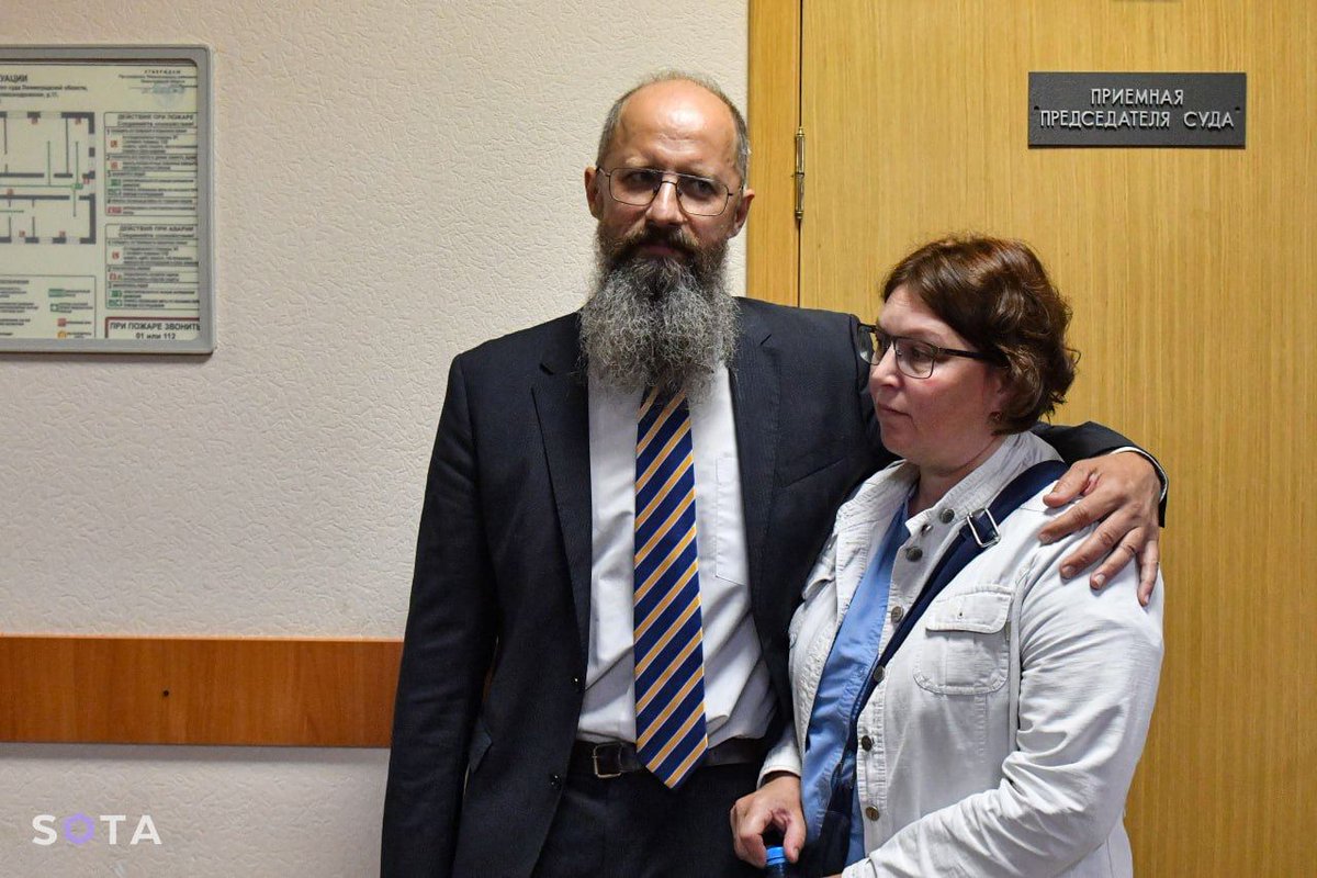 parnasparty's tweet photo. Суд приговорил члена регионального отделения ПАРНАС в Ленинградской области  Дмитрия Скурихина к 1,5 годам колонии. Предпринимателя судили по делу о повторной «дискредитации» армии. https://t.co/hEn3PPWIBj