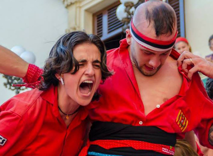 revistacastells's tweet image. Dones al terç.
▶️ Recuperem aquest article del 2014 de quan els @Xicots van fer, per primer cop, el 4de8 amb dues dones al terç. També repassa els casos d'altres colles.
✍️ @santiterraza1 
👉 revistacastells.cat/2014/11/dones-…
#castellers #castells