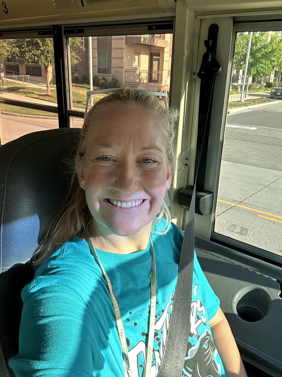 Romi Farrell tweet media